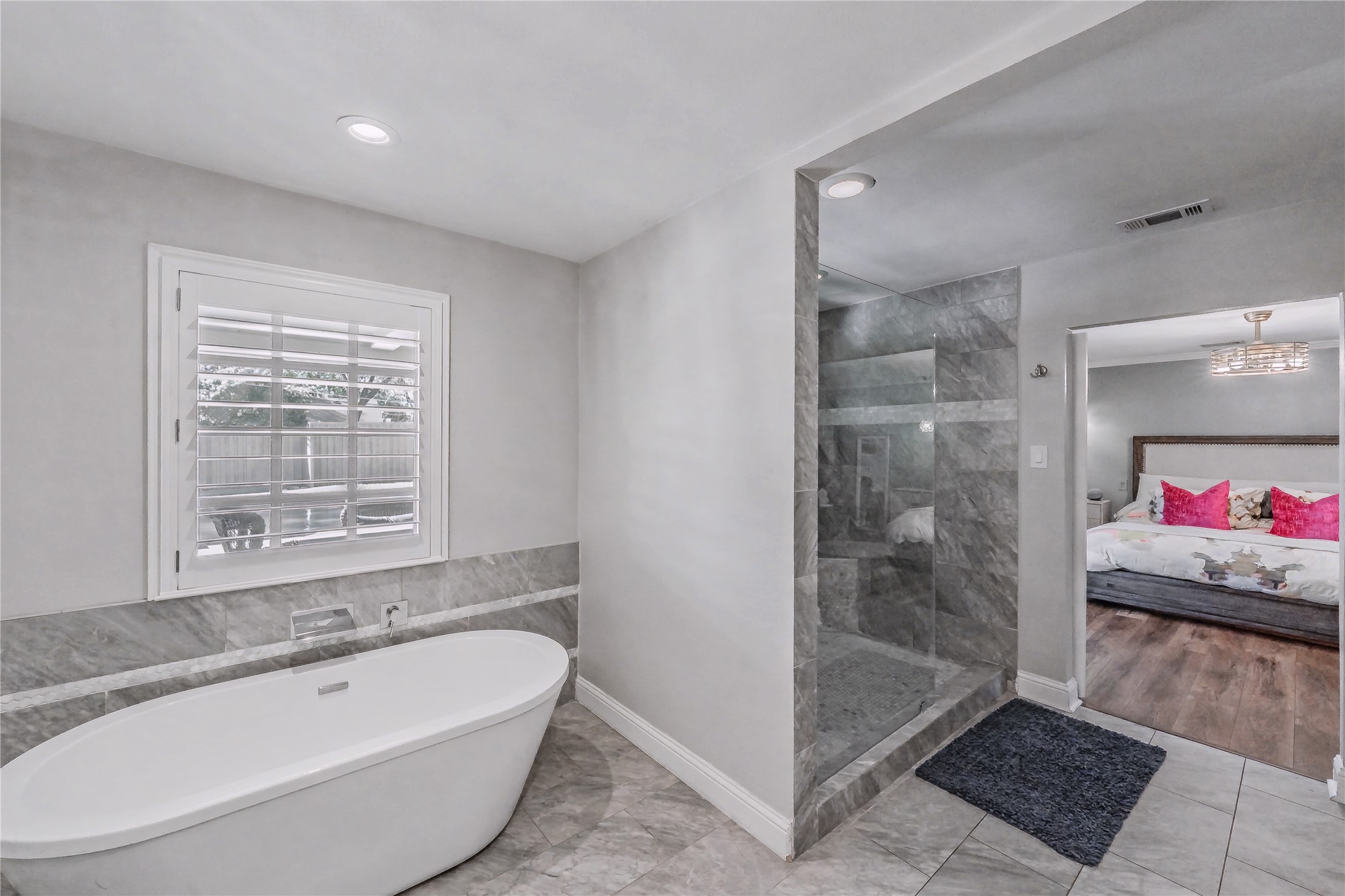 3796 Vinecrest Drive Dallas TX 75229