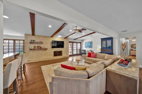 3796 Vinecrest Drive Dallas TX 75229