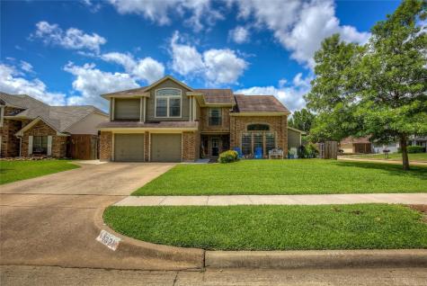 4321 Carolina Street Grand Prairie TX 75052