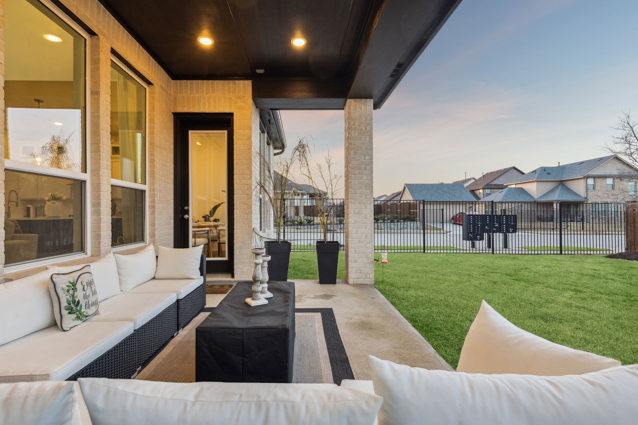 1812 Mcdougall Creek Van Alstyne TX 75495