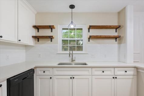 1004 Tillamook Street Hewitt TX 76643