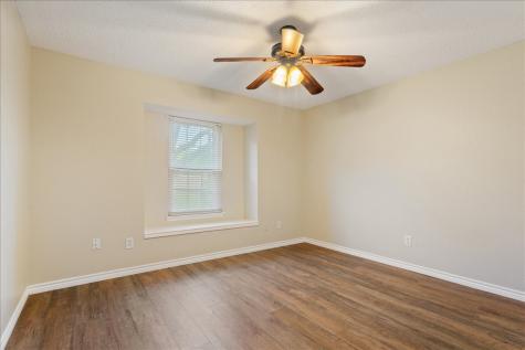 1004 Tillamook Street Hewitt TX 76643