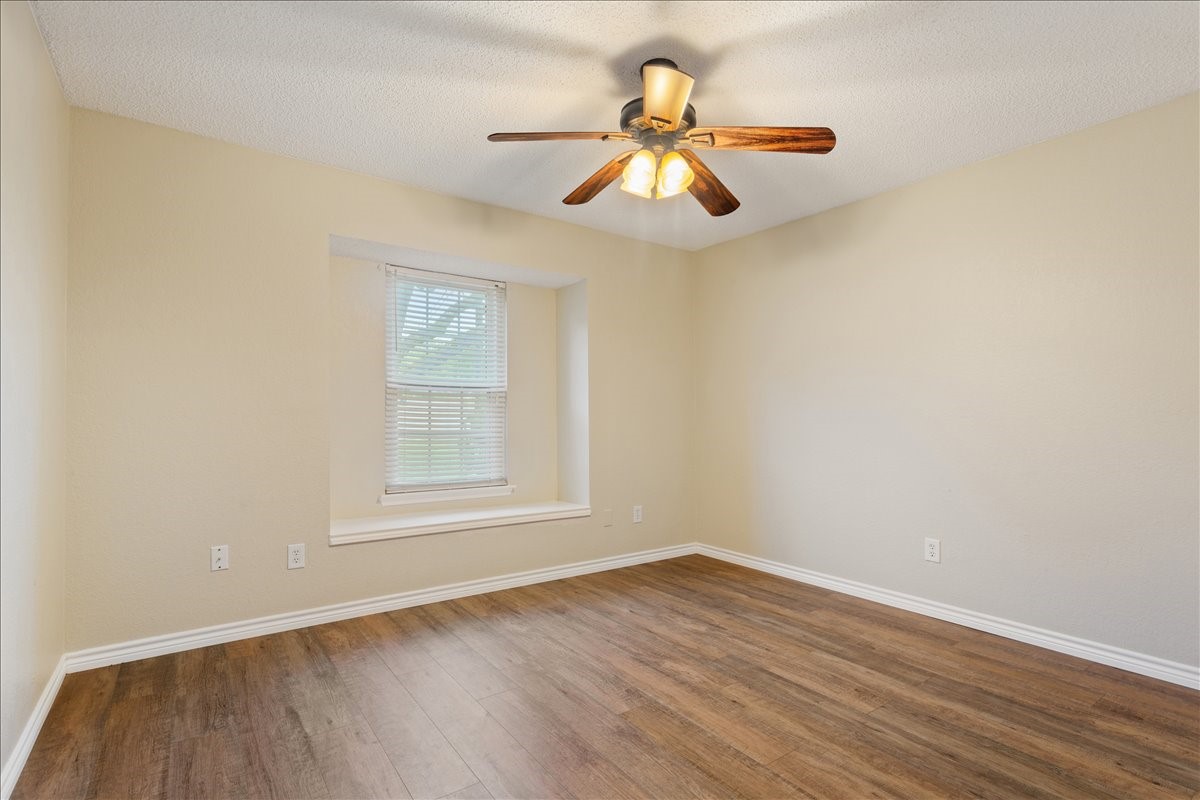 1004 Tillamook Street Hewitt TX 76643