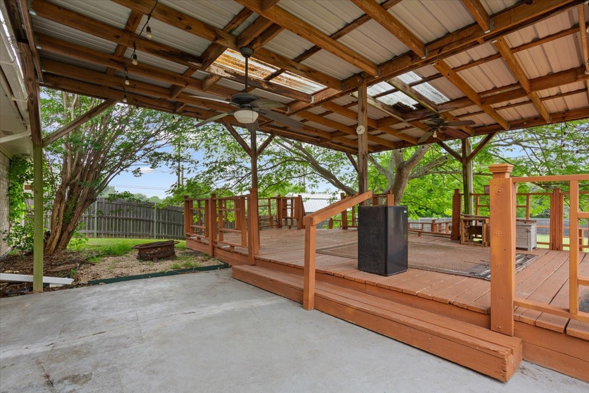 1004 Tillamook Street Hewitt TX 76643