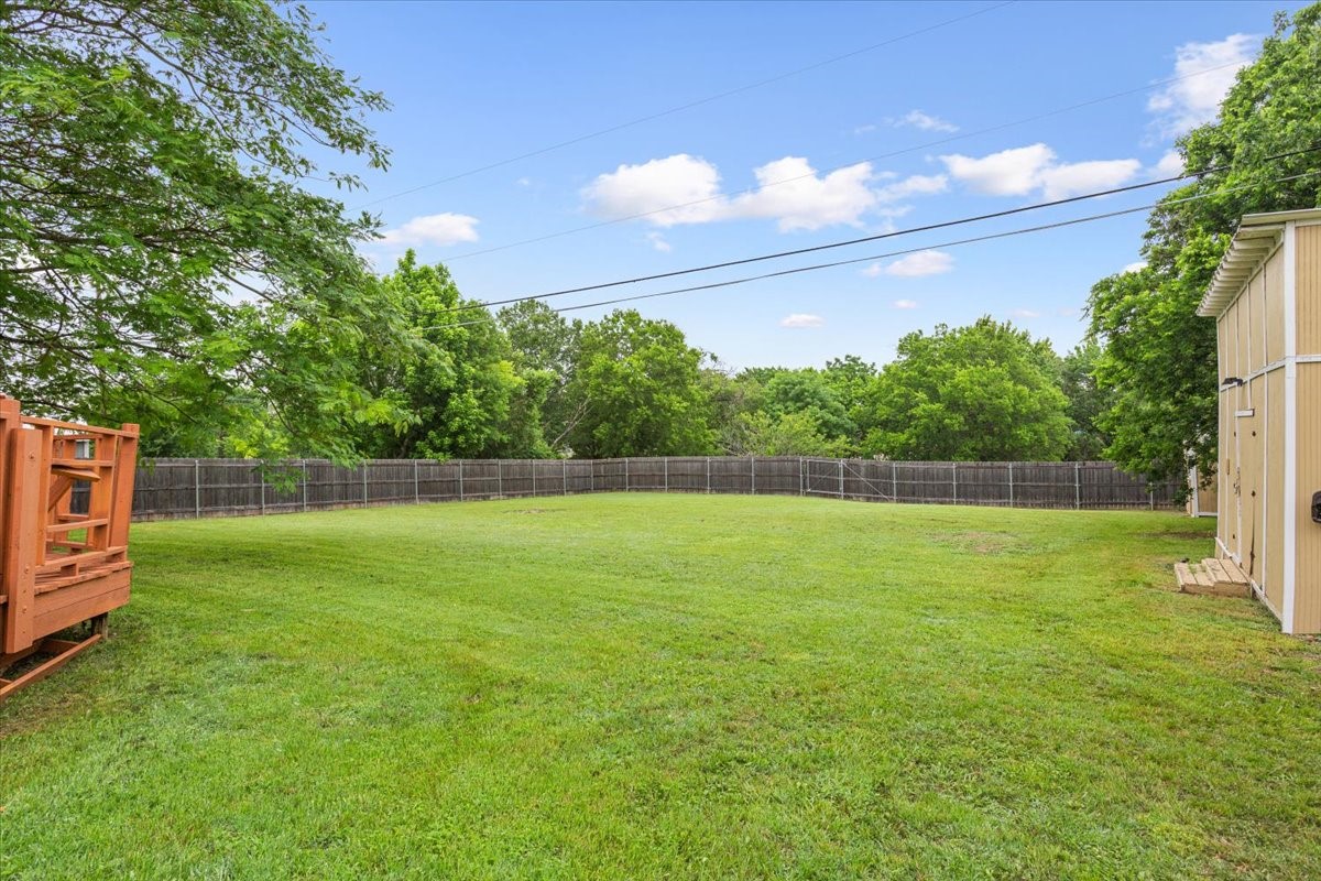 1004 Tillamook Street Hewitt TX 76643