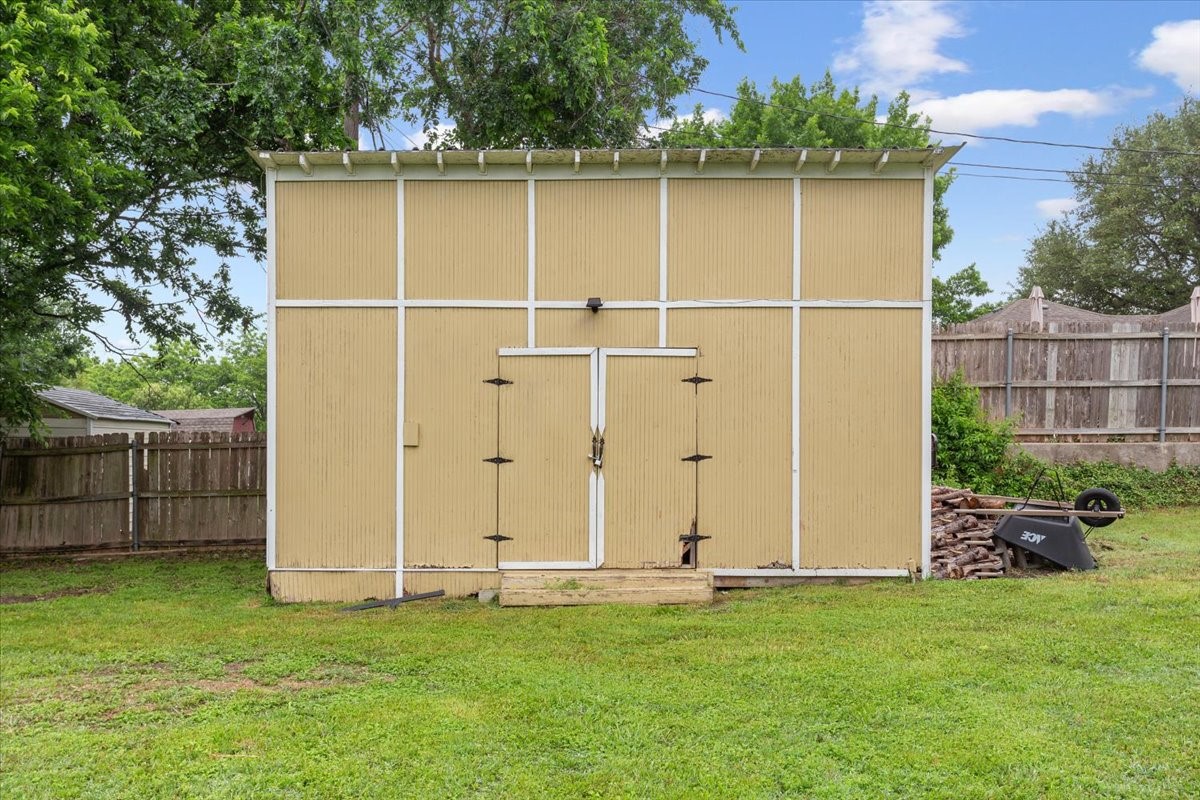 1004 Tillamook Street Hewitt TX 76643