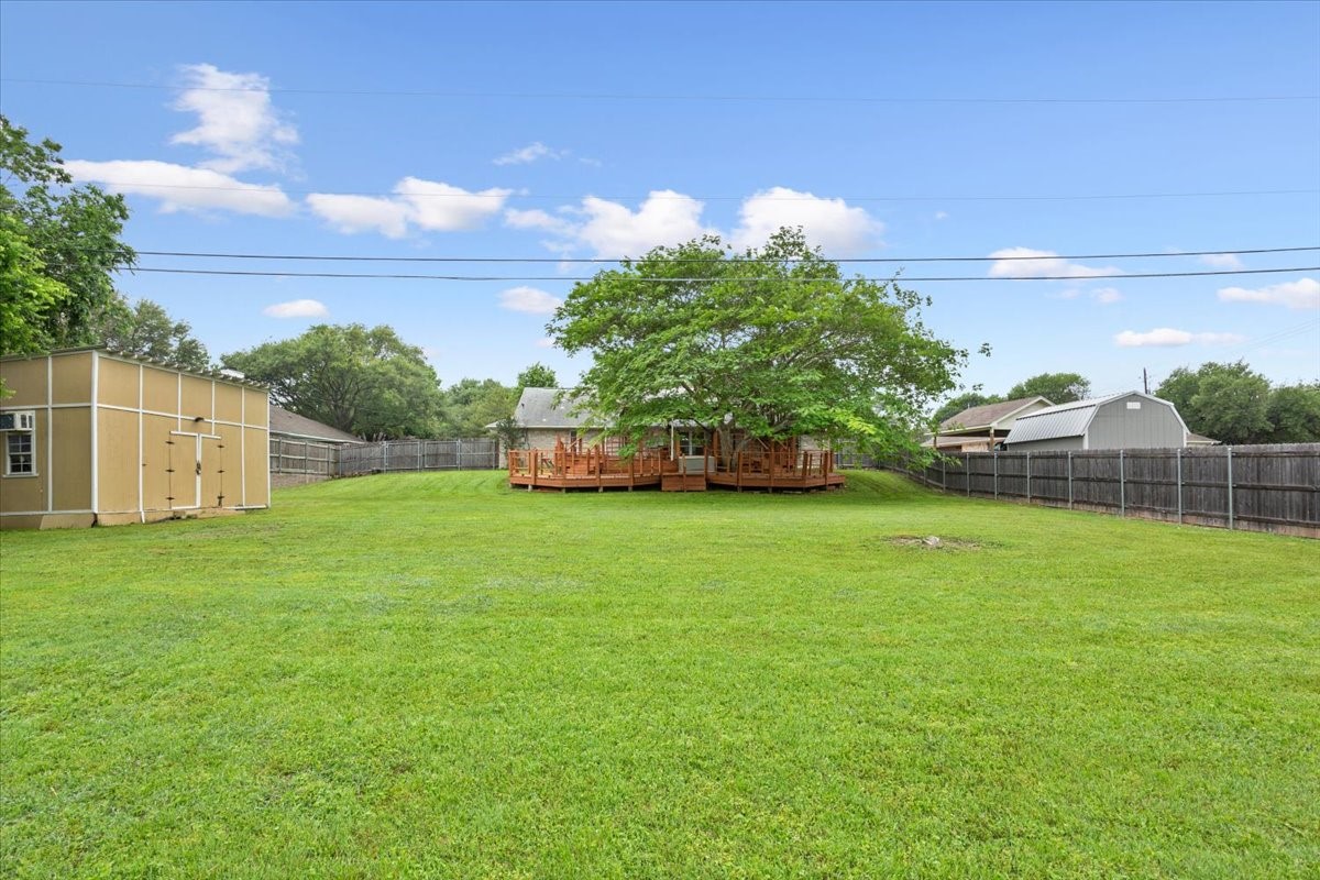 1004 Tillamook Street Hewitt TX 76643