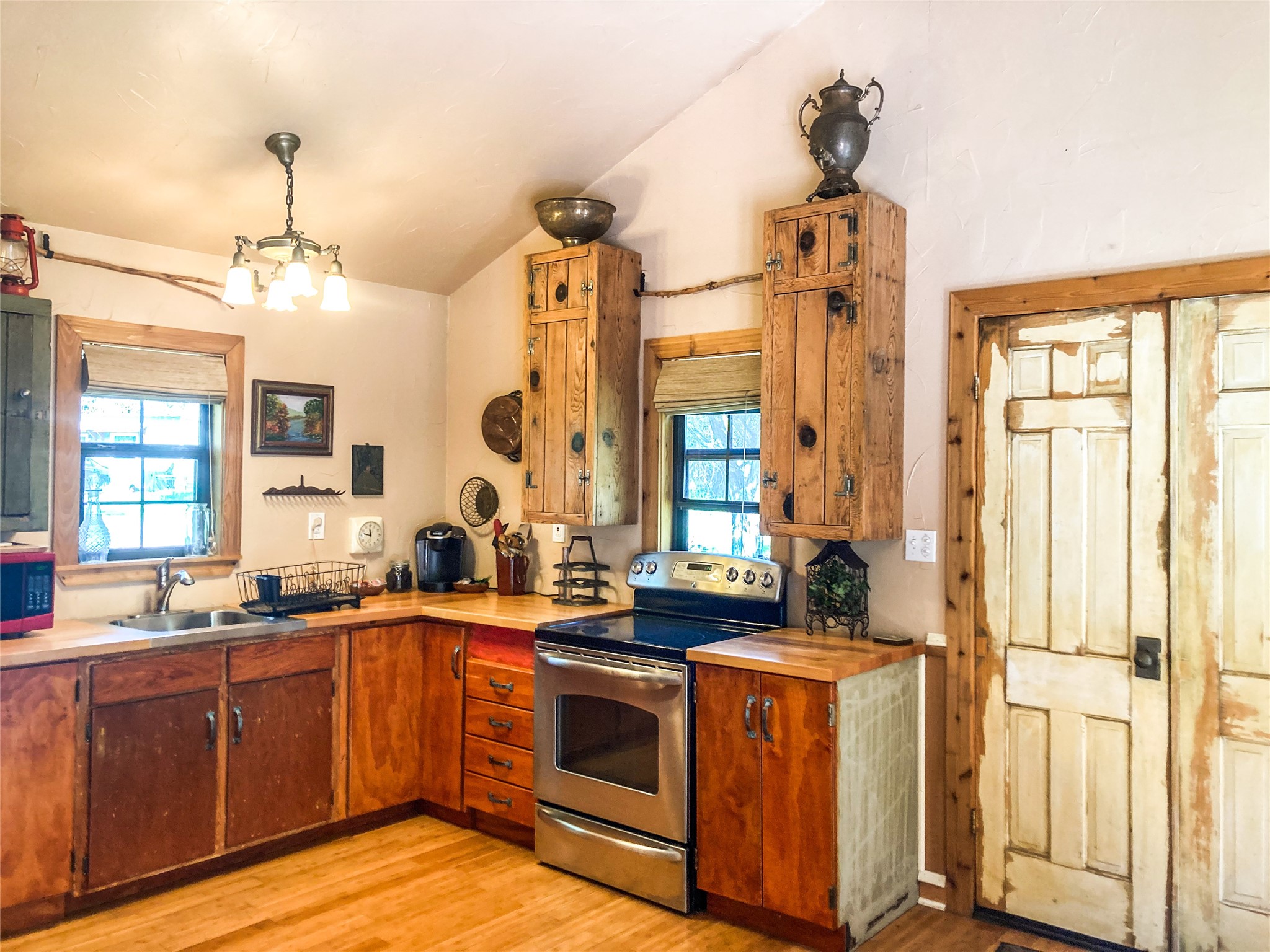 110 County Road 4270 Clifton TX 76634