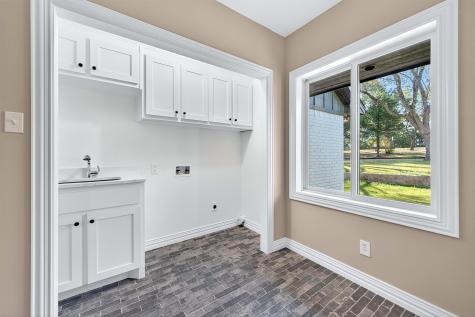 1 River Hills Drive Denison TX 75020