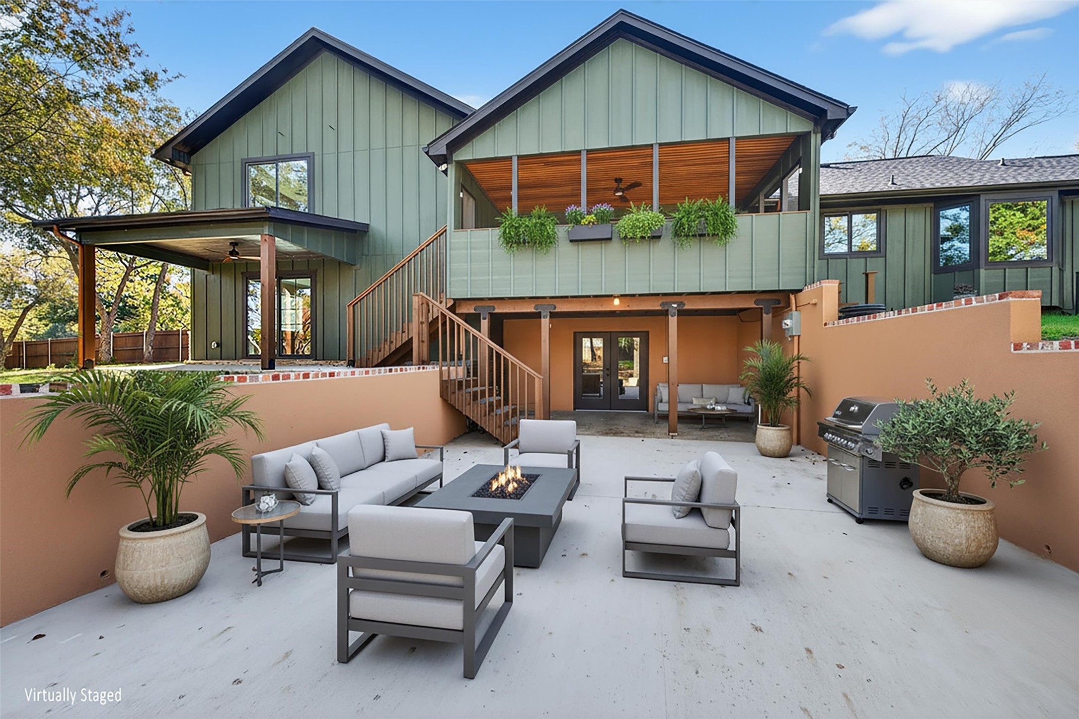 1 River Hills Drive Denison TX 75020