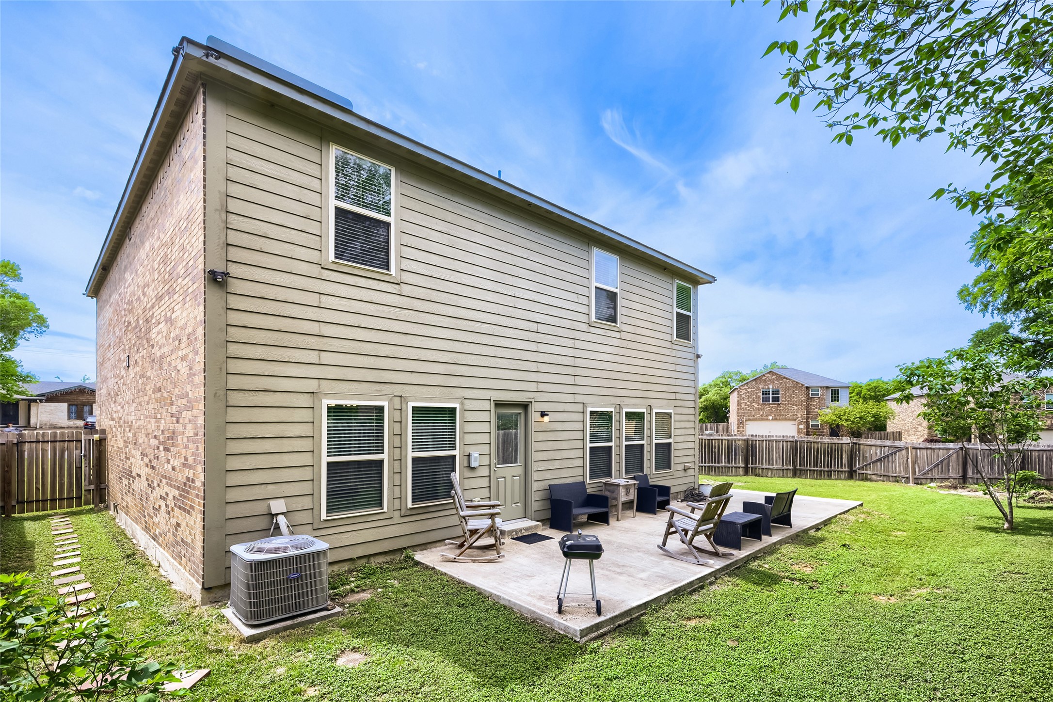 1200 Oak Creek Drive Hutchins TX 75141