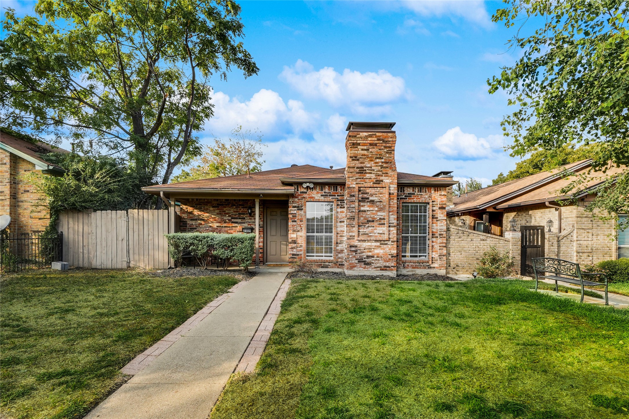 2509 W Oakdale Road Irving TX 75060
