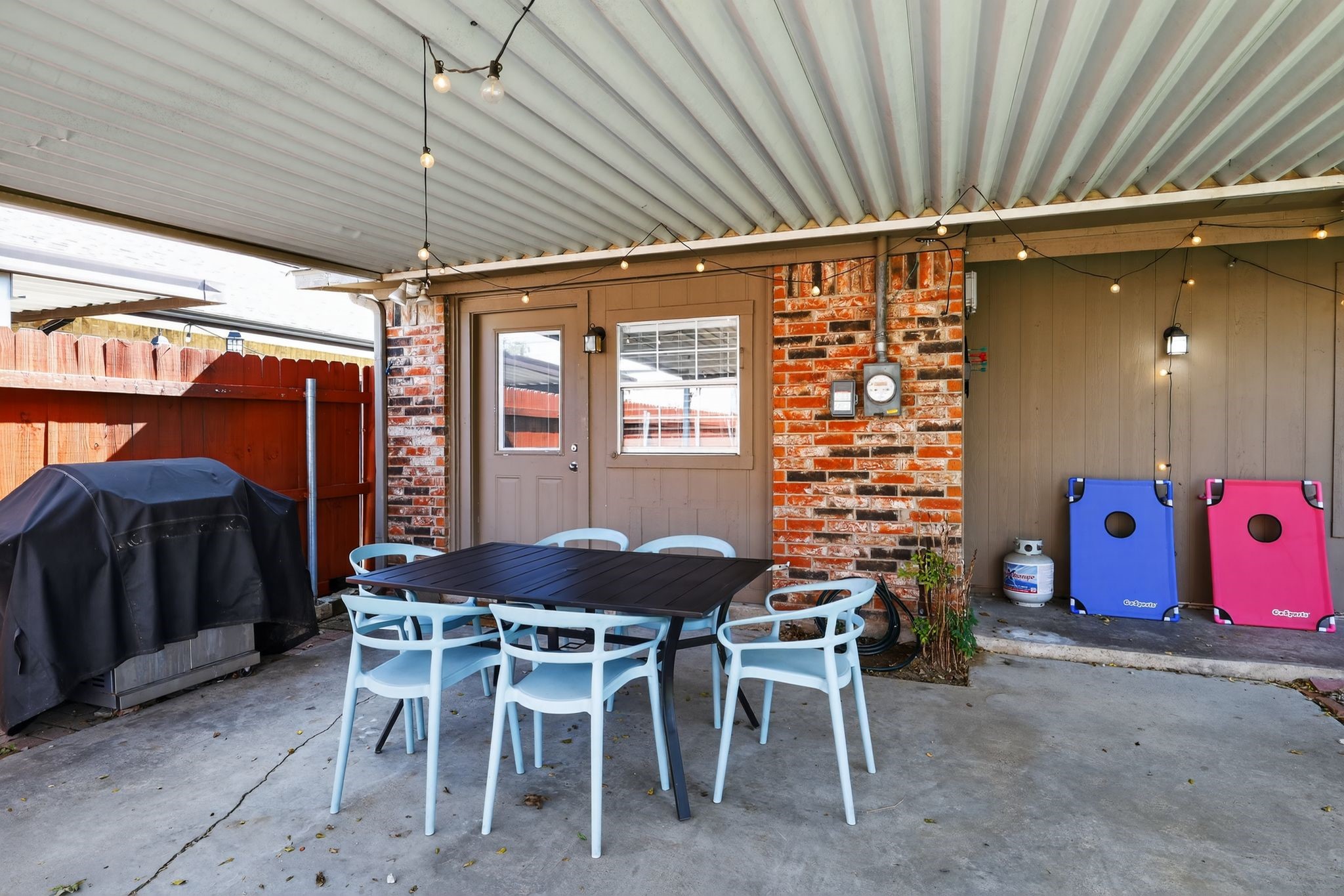 2509 W Oakdale Road Irving TX 75060
