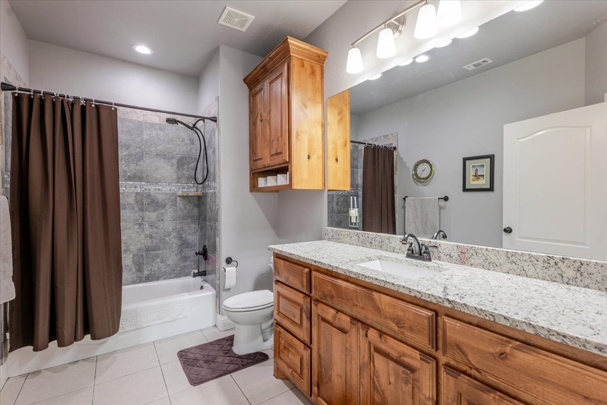 140 Pine Road Poolville TX 76487