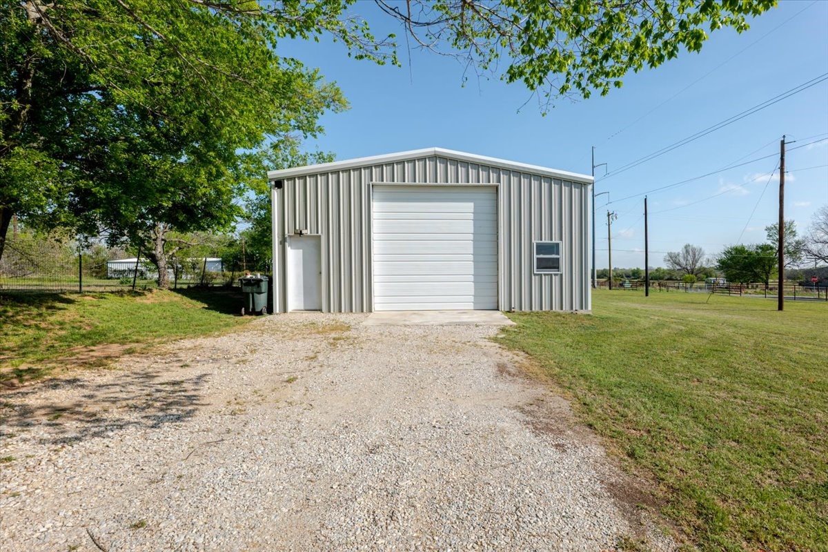 140 Pine Road Poolville TX 76487