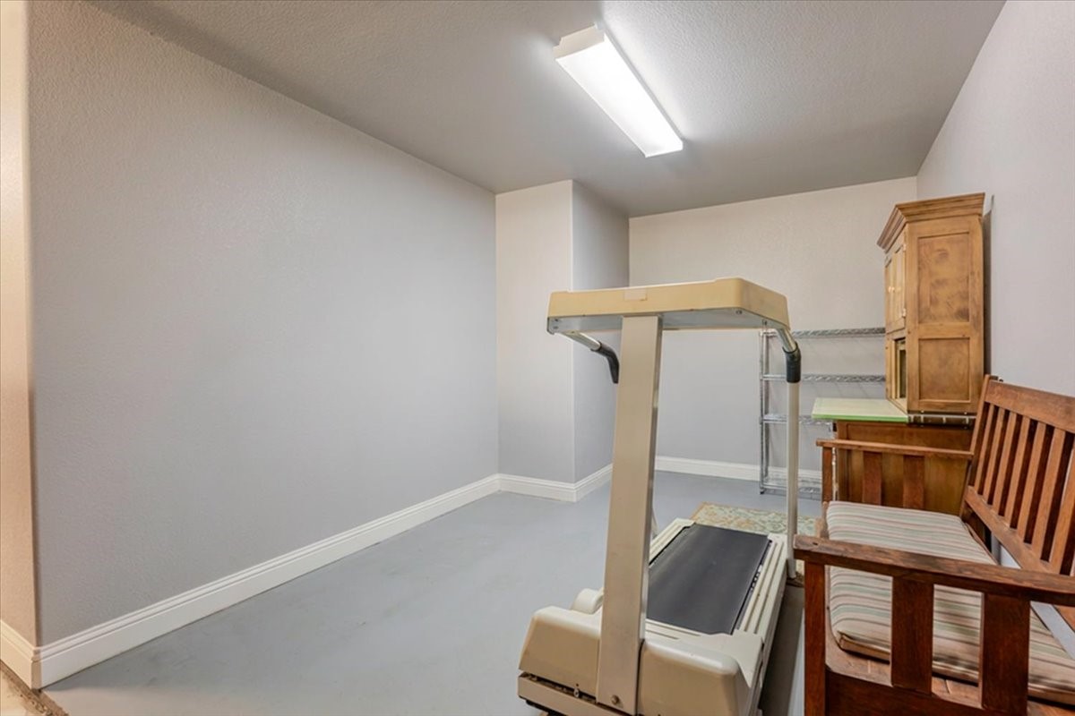 140 Pine Road Poolville TX 76487