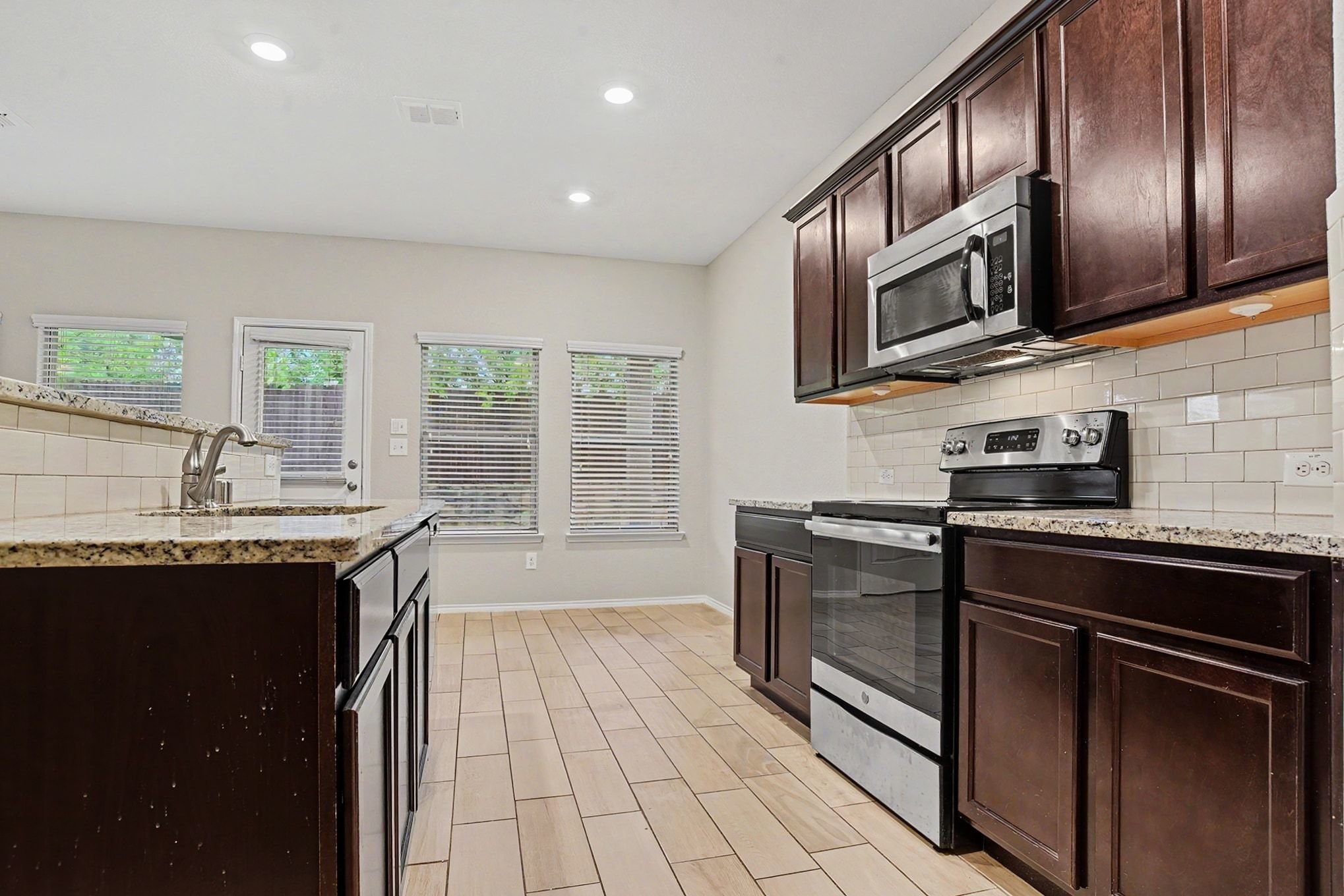 1009 N Churchill Drive Fate TX 75189