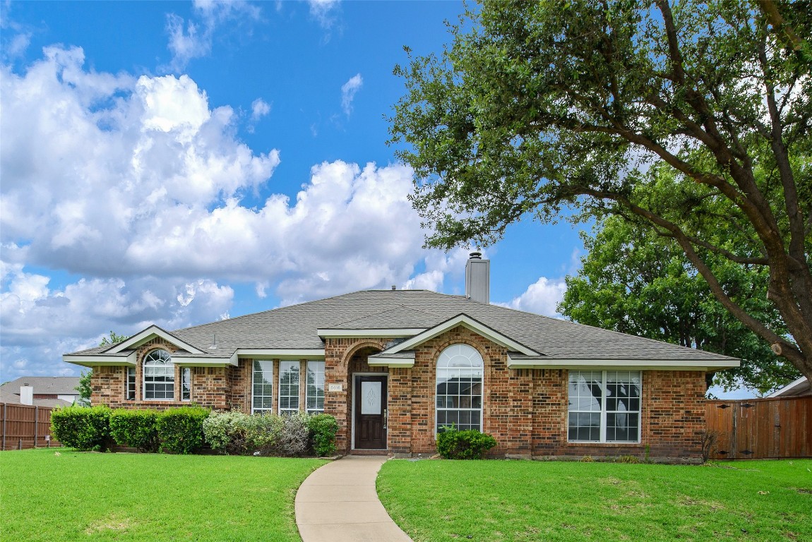 5616 Lee Hutson Lane Sachse TX 75048