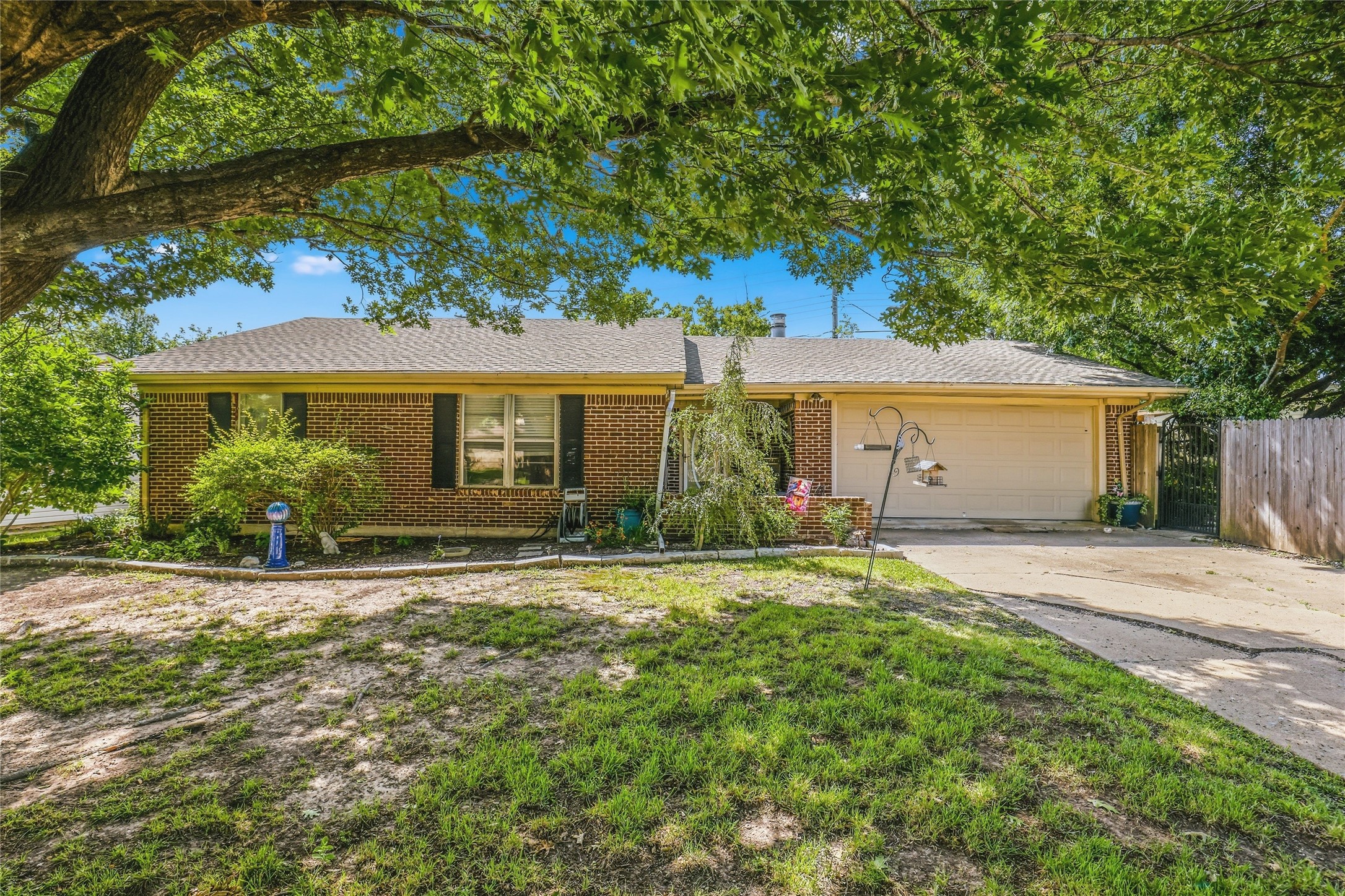 5303 Hilltop Greenville TX 75402