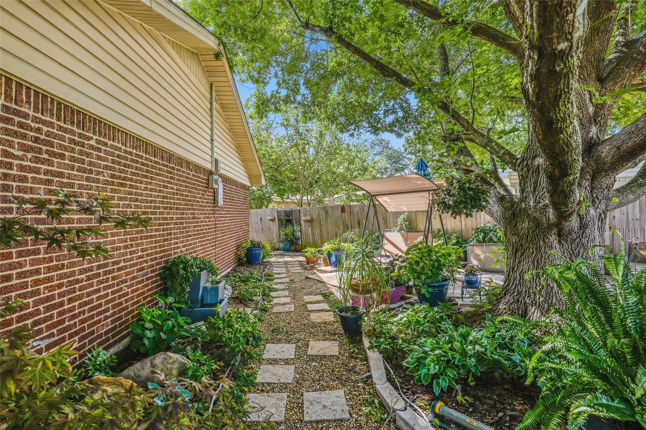 5303 Hilltop Greenville TX 75402
