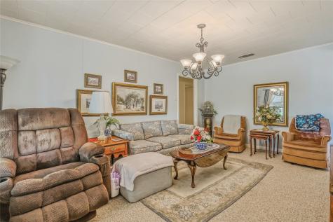 5303 Hilltop Greenville TX 75402