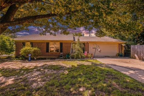 5303 Hilltop Greenville TX 75402