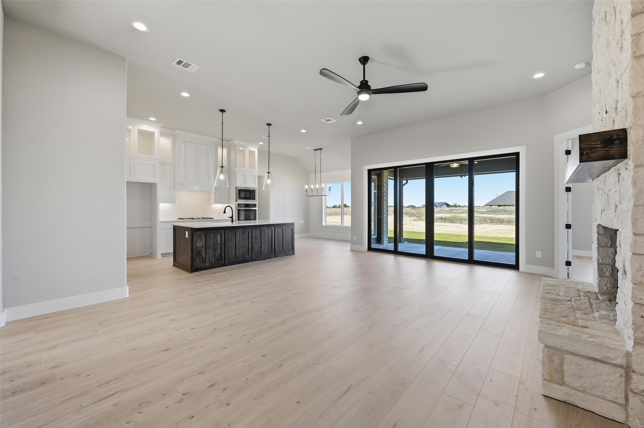 108 Rocky Top Reno TX 76020