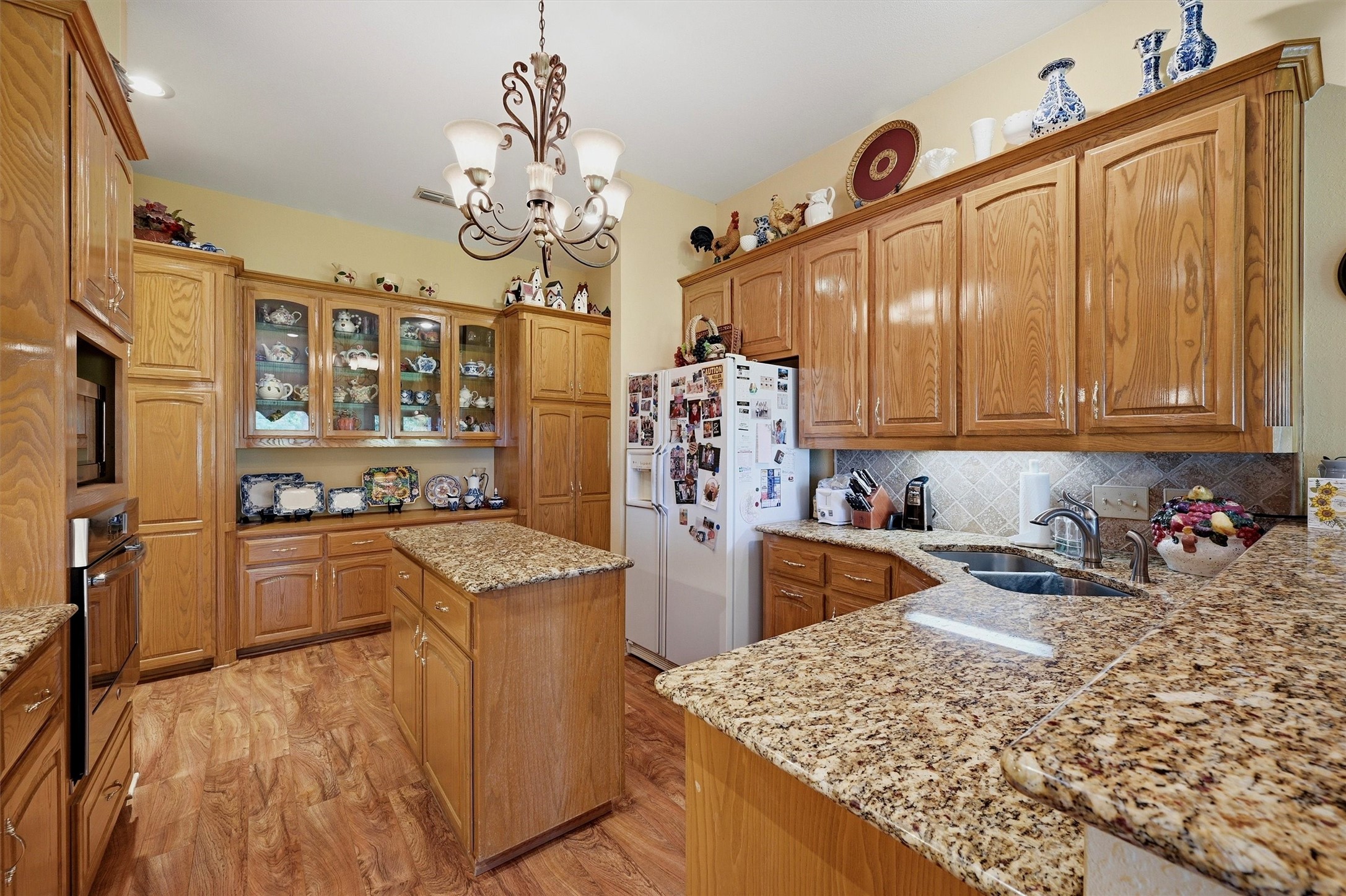 730 Kiowa Drive W Lake Kiowa TX 76240