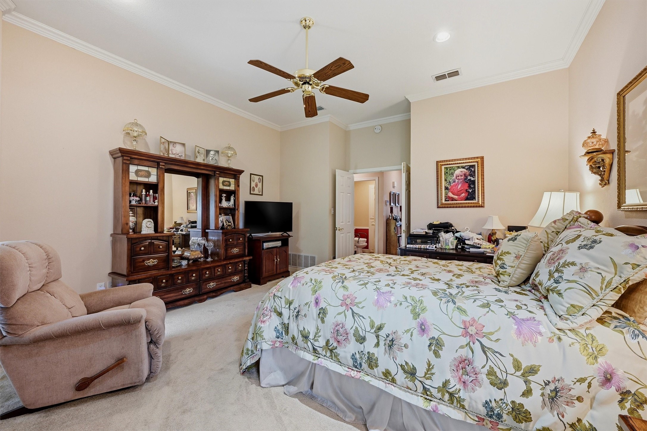 730 Kiowa Drive W Lake Kiowa TX 76240