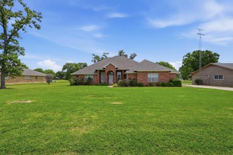 730 Kiowa Drive W Lake Kiowa TX 76240