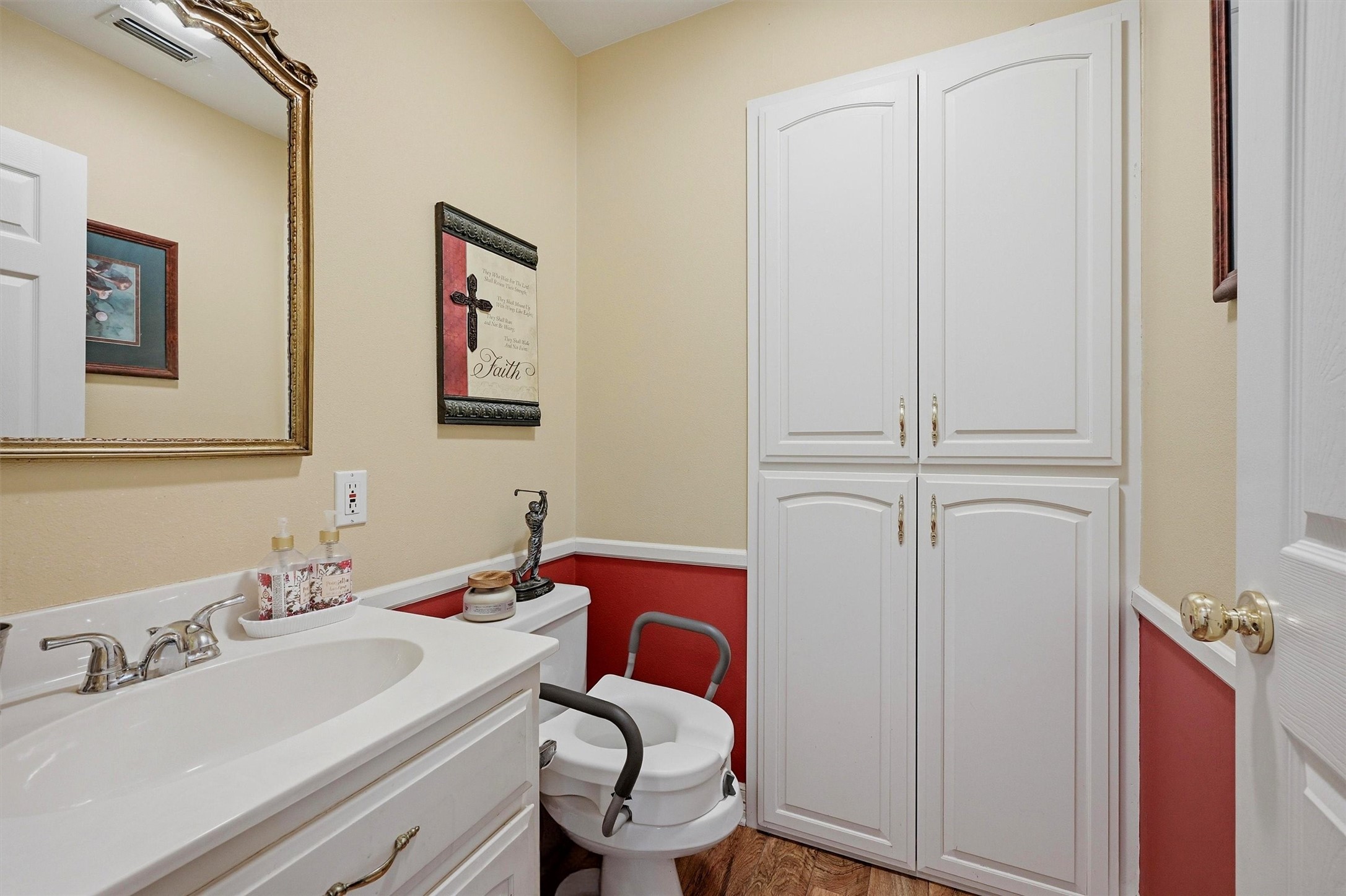 730 Kiowa Drive W Lake Kiowa TX 76240