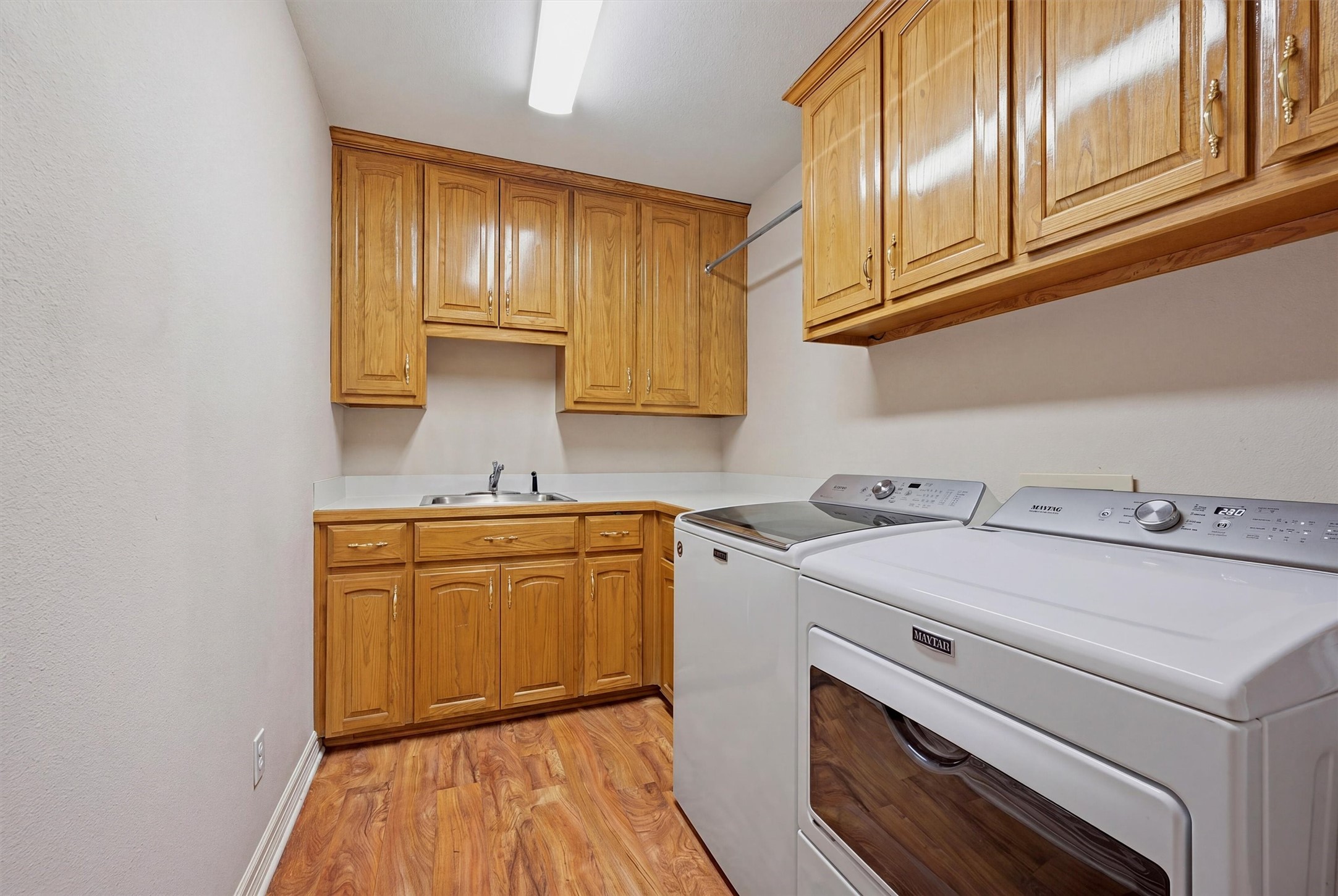 730 Kiowa Drive W Lake Kiowa TX 76240