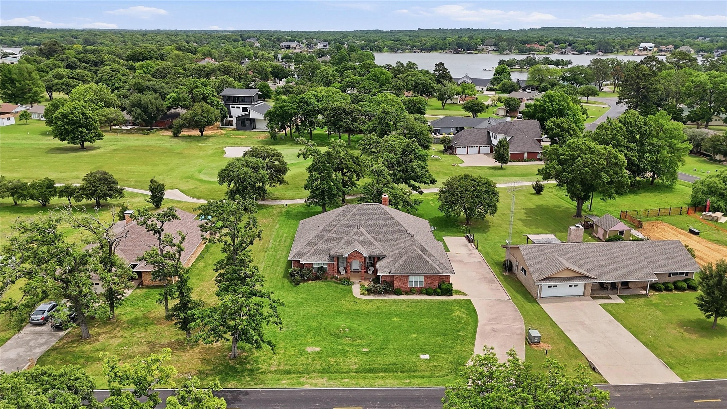 730 Kiowa Drive W Lake Kiowa TX 76240