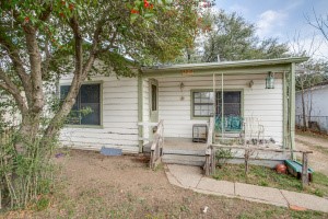 3210 Herbert Street Dallas TX 75212