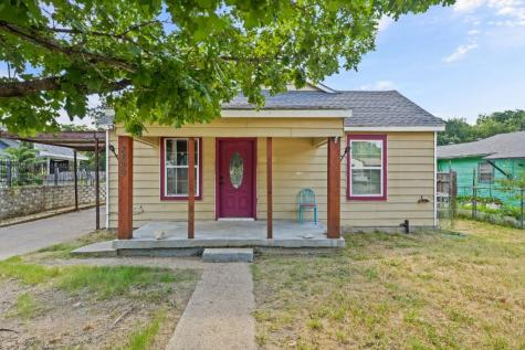 2209 Harris Lane Haltom City TX 76117