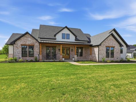 330 Charlie Joseph Drive Van Alstyne TX 75495