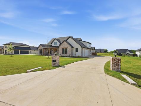 330 Charlie Joseph Drive Van Alstyne TX 75495