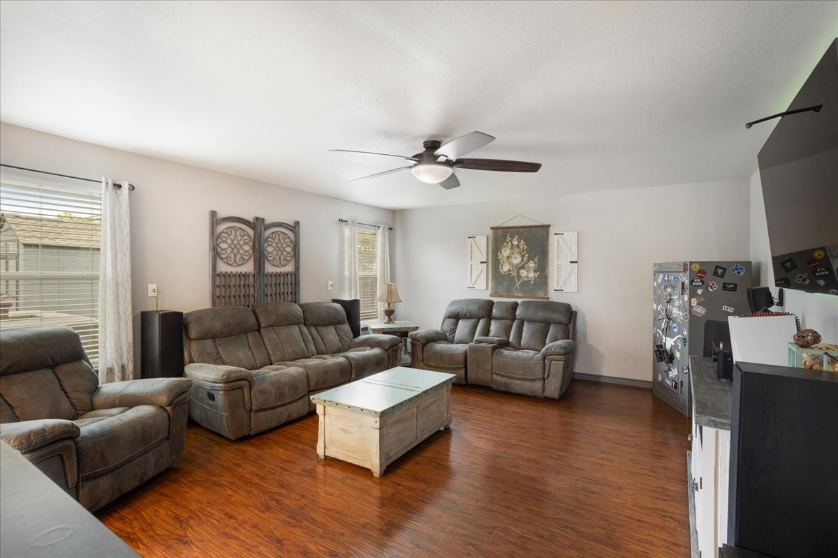 4333 Falcon Drive Sherman TX 75092