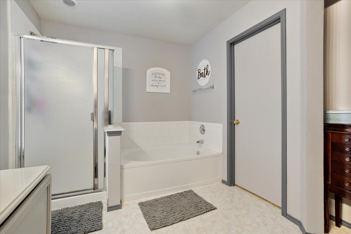 4333 Falcon Drive Sherman TX 75092
