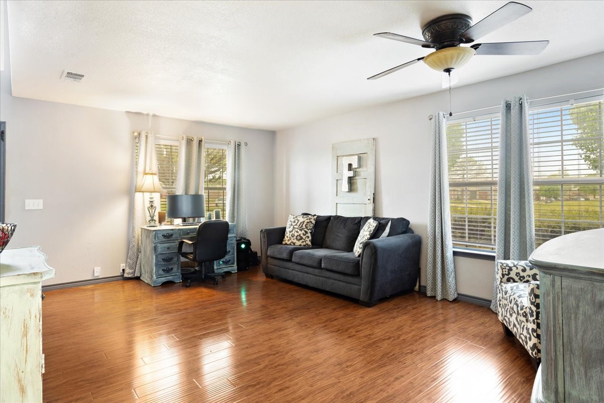 4333 Falcon Drive Sherman TX 75092