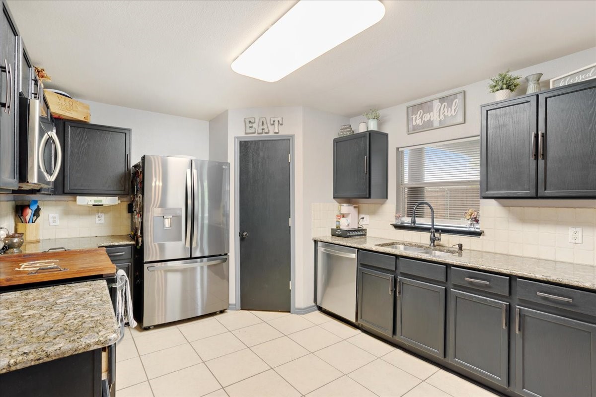 4333 Falcon Drive Sherman TX 75092