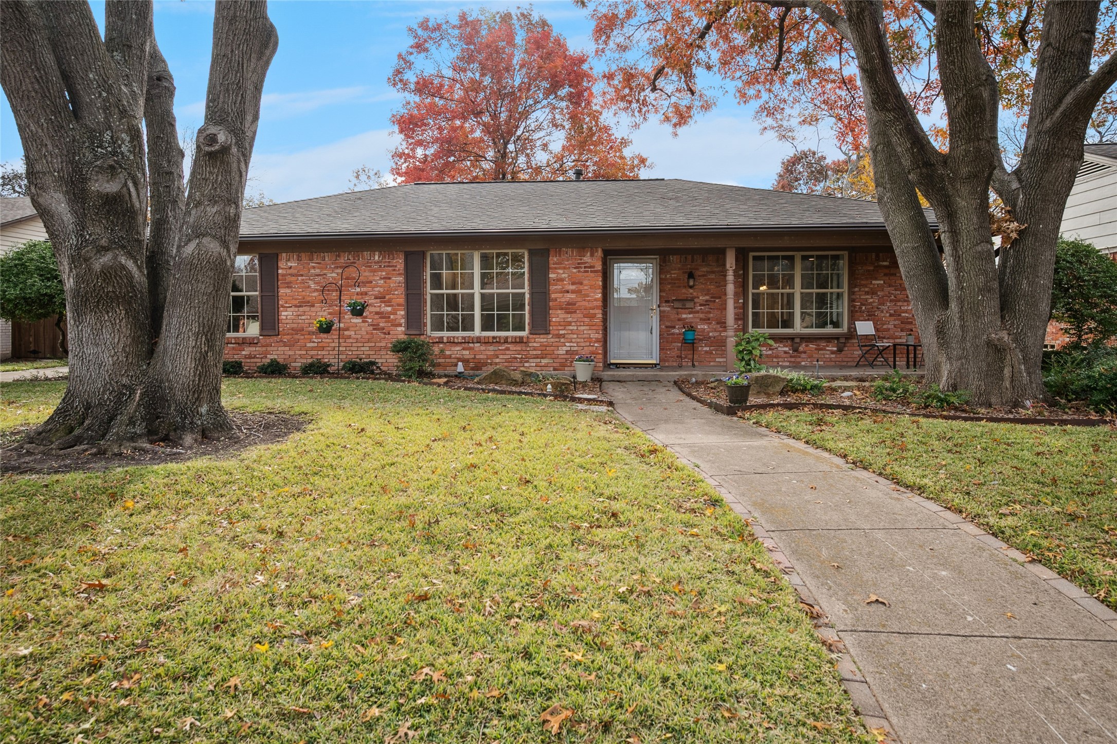 611 Parkview Lane Richardson TX 75080