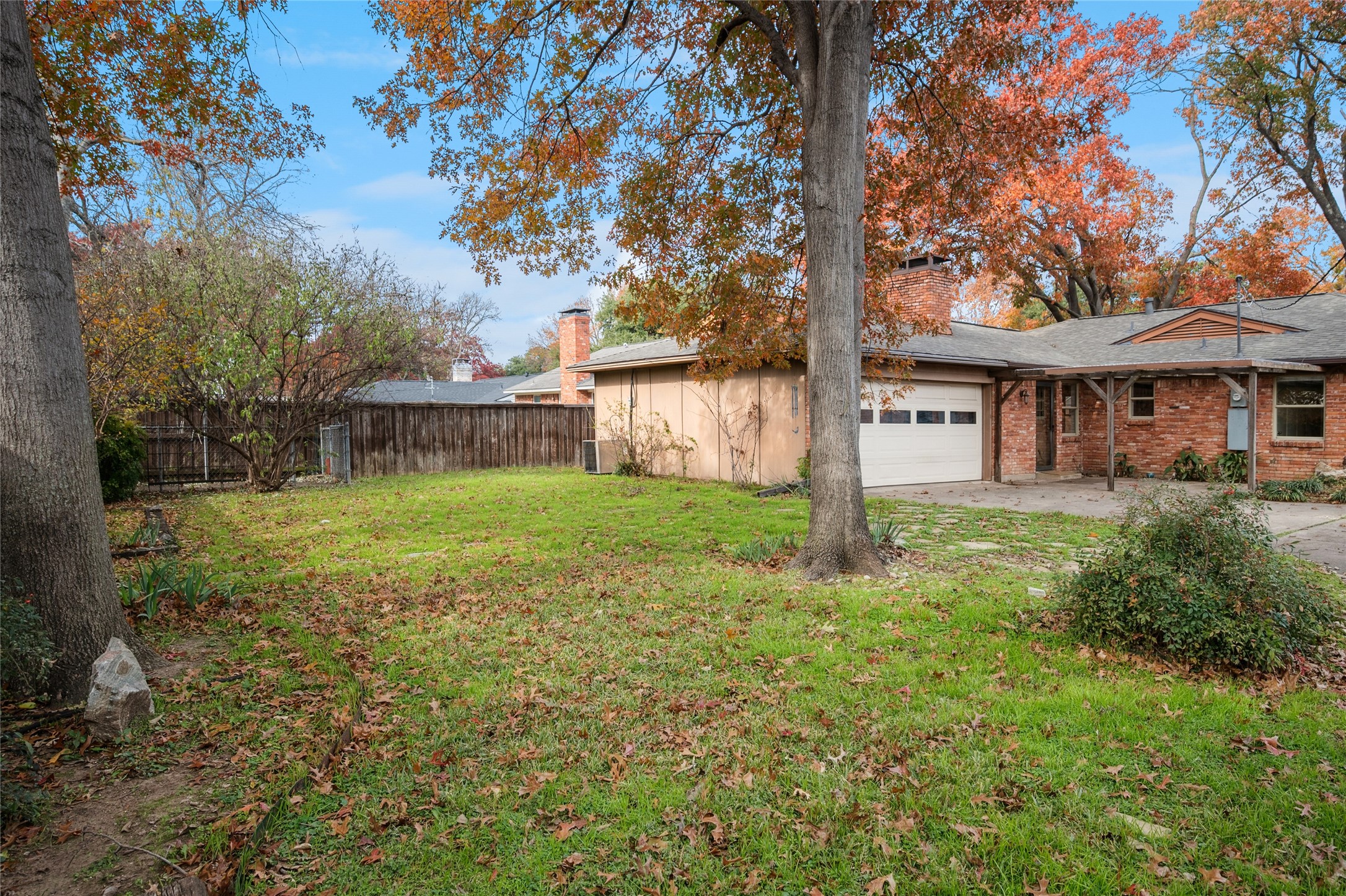 611 Parkview Lane Richardson TX 75080