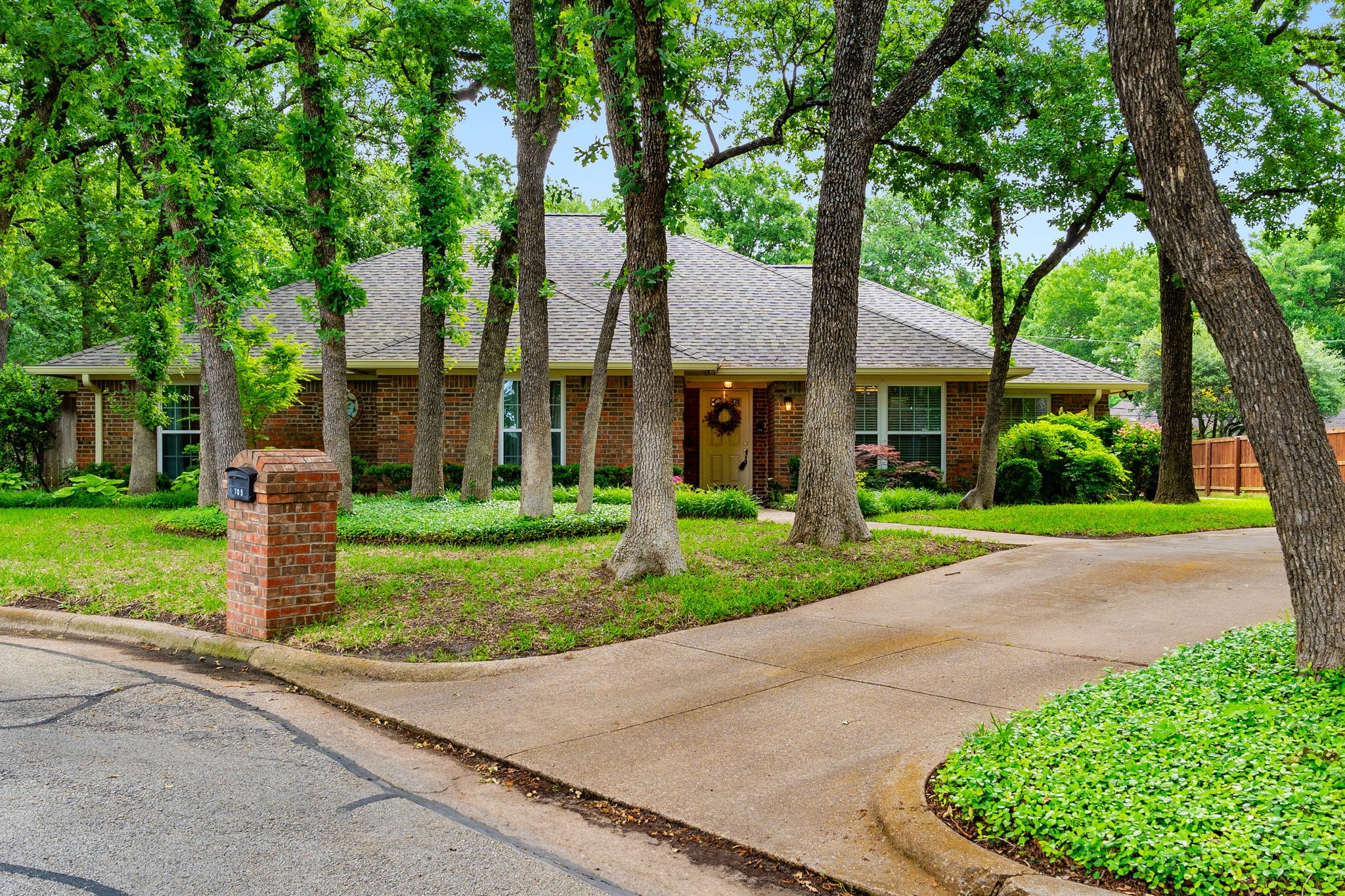 4705 El Salvador Court Arlington TX 76017