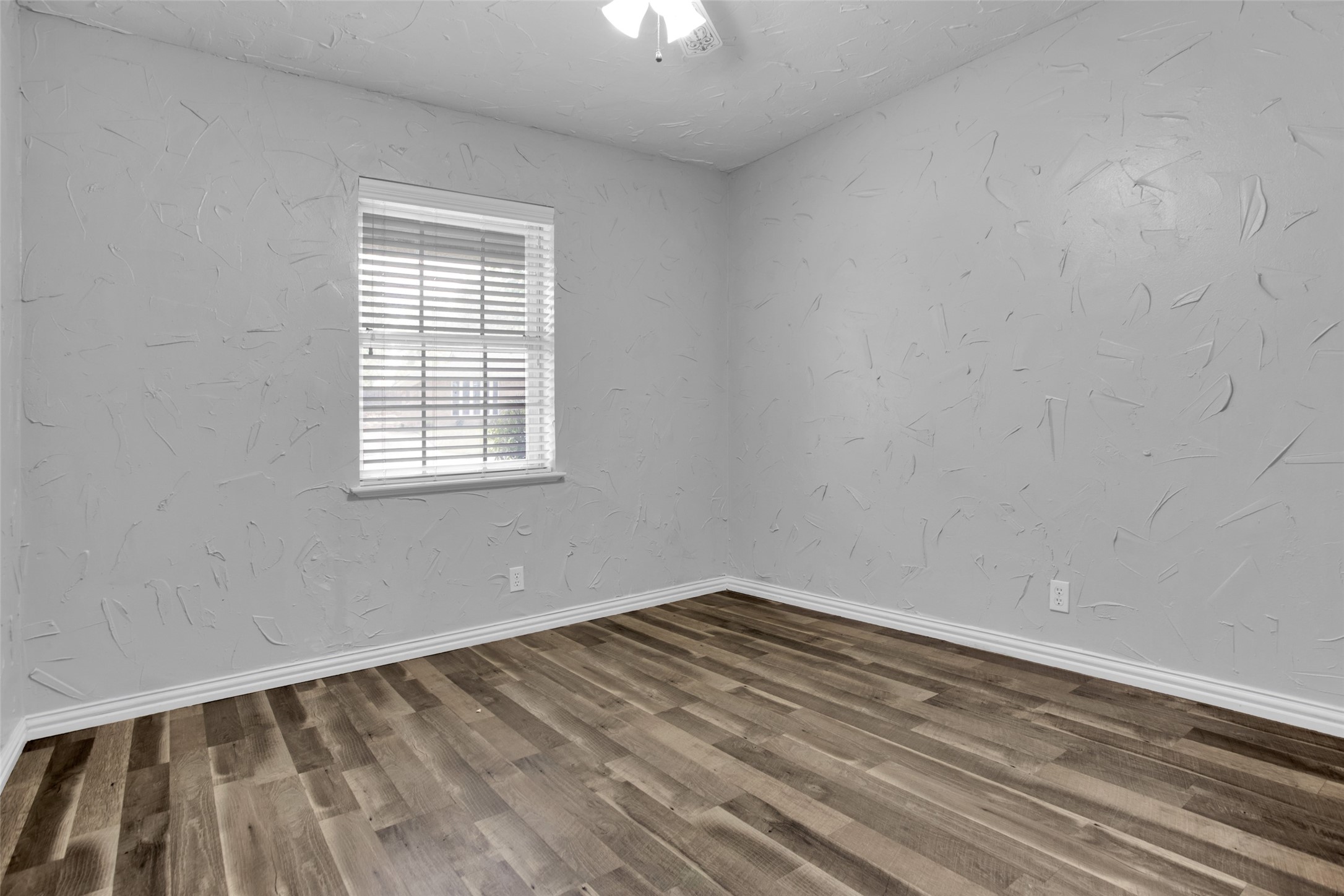 1605 Oakhill Drive Sherman TX 75092