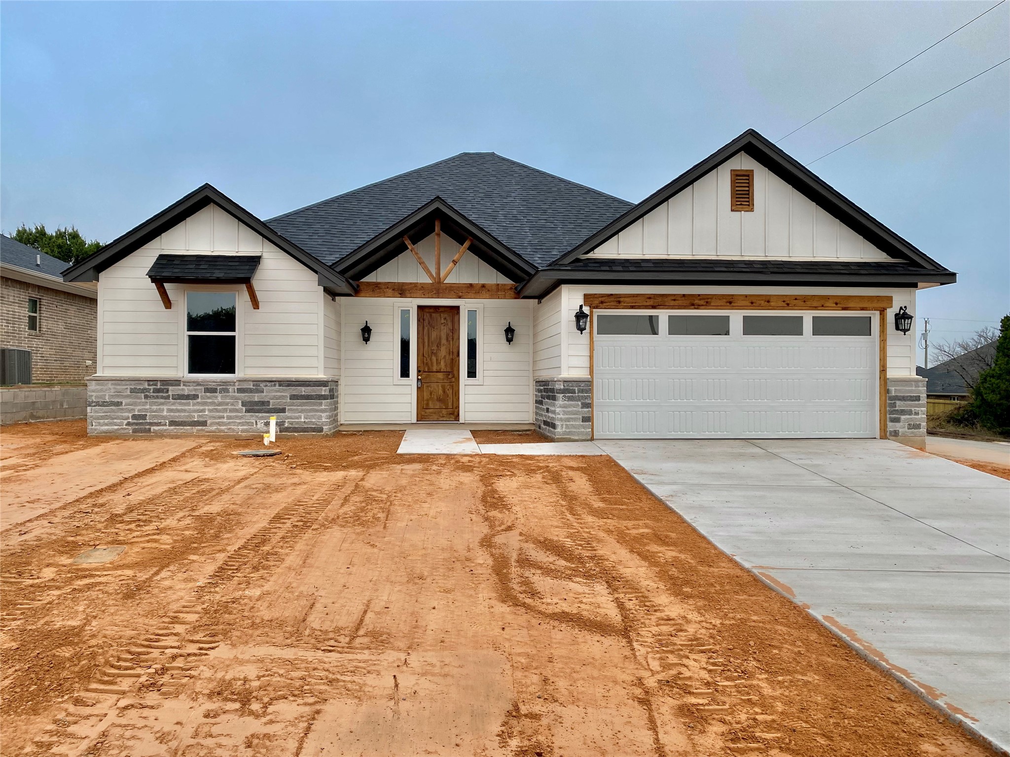 2524 Creek Drive Granbury TX 76048
