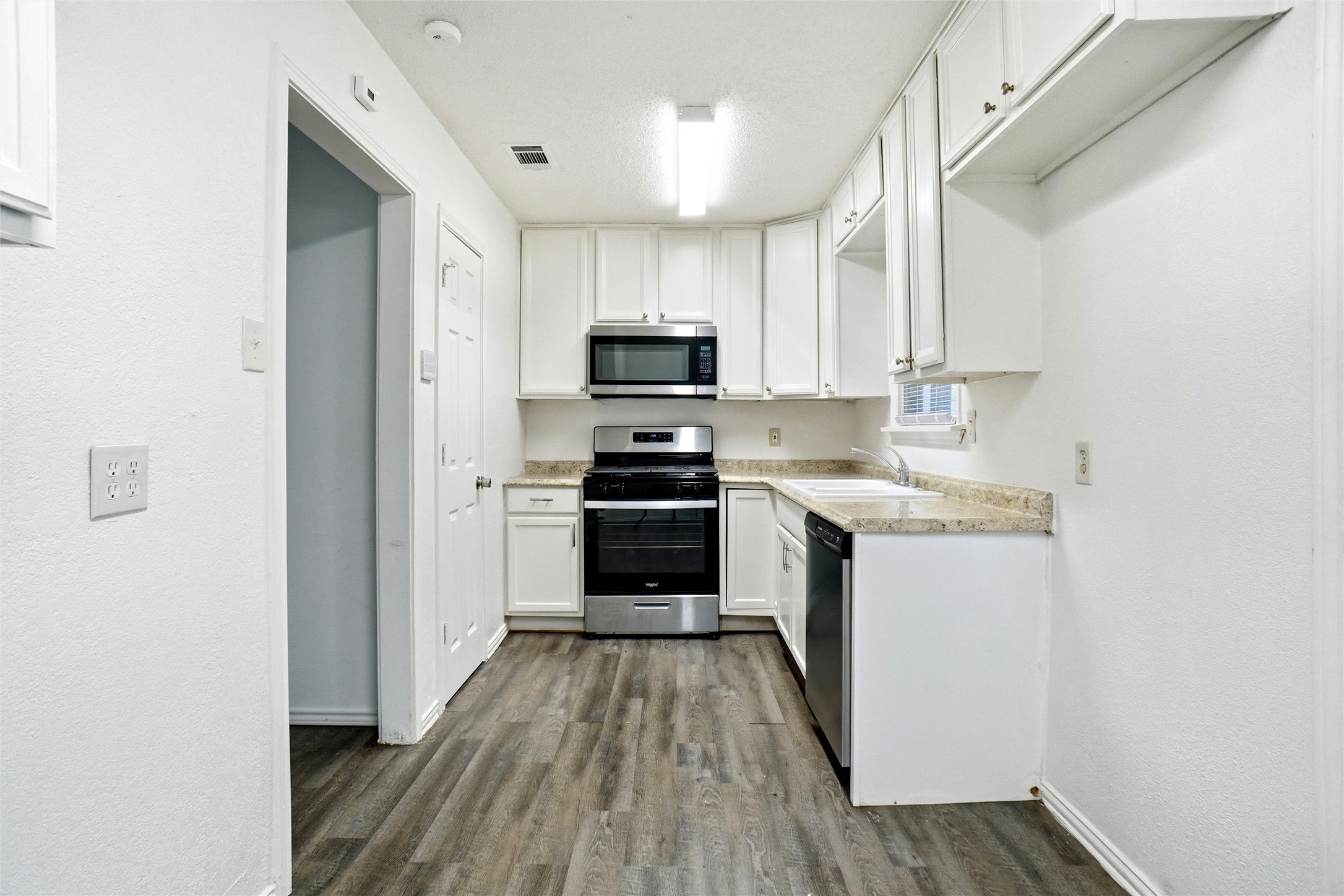 335 Freeman Street Mesquite TX 75149