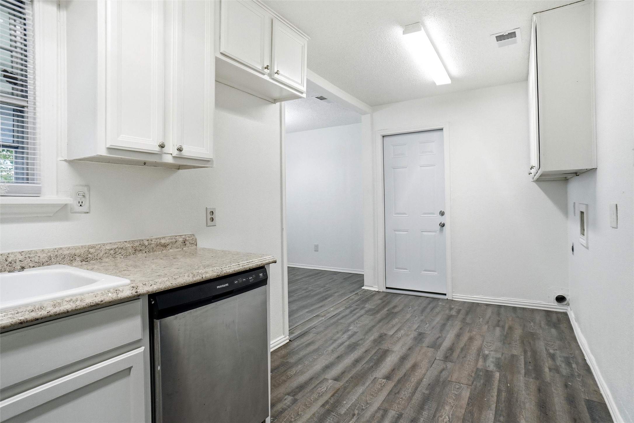 335 Freeman Street Mesquite TX 75149