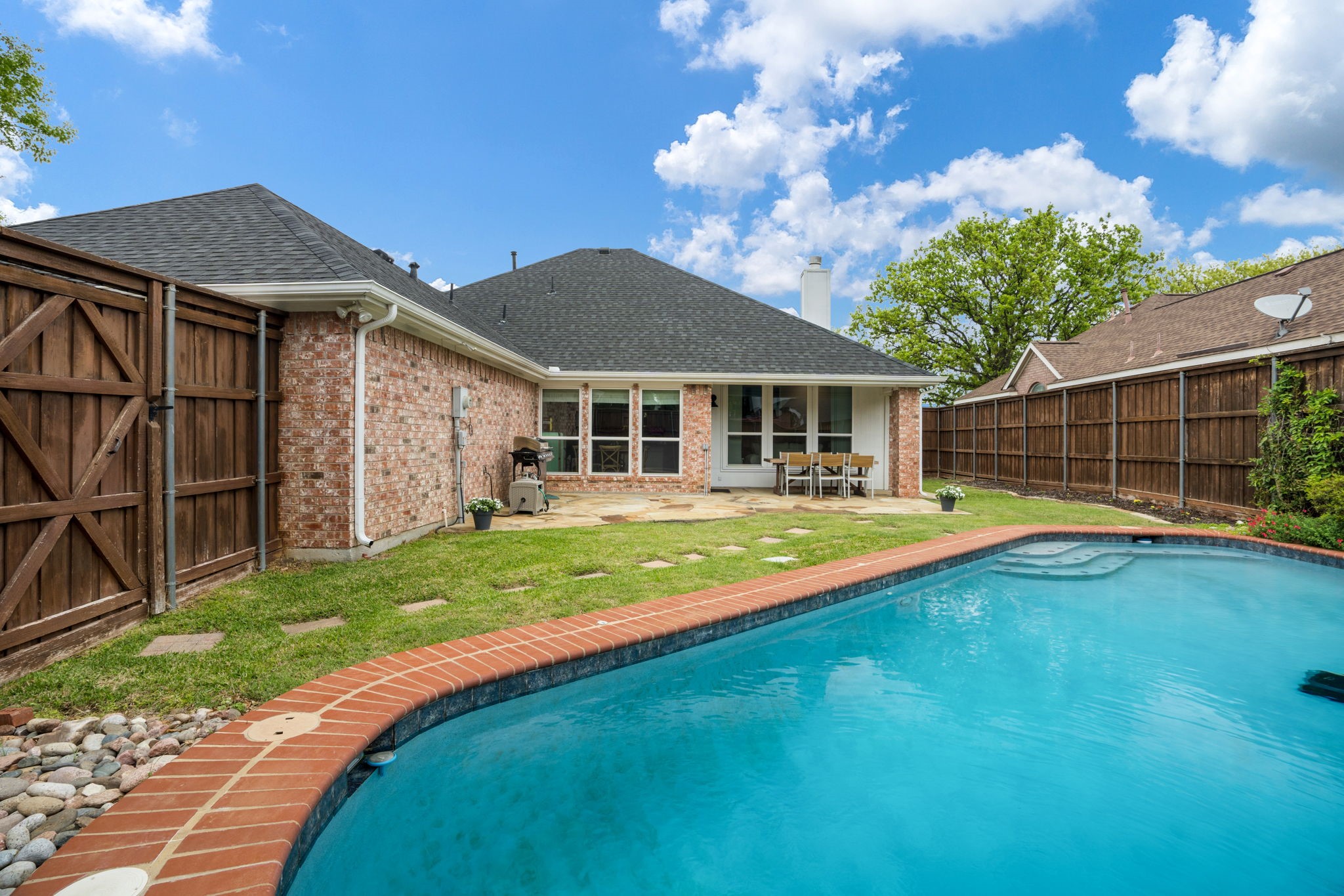 7809 Jennifer Lane Frisco TX 75034