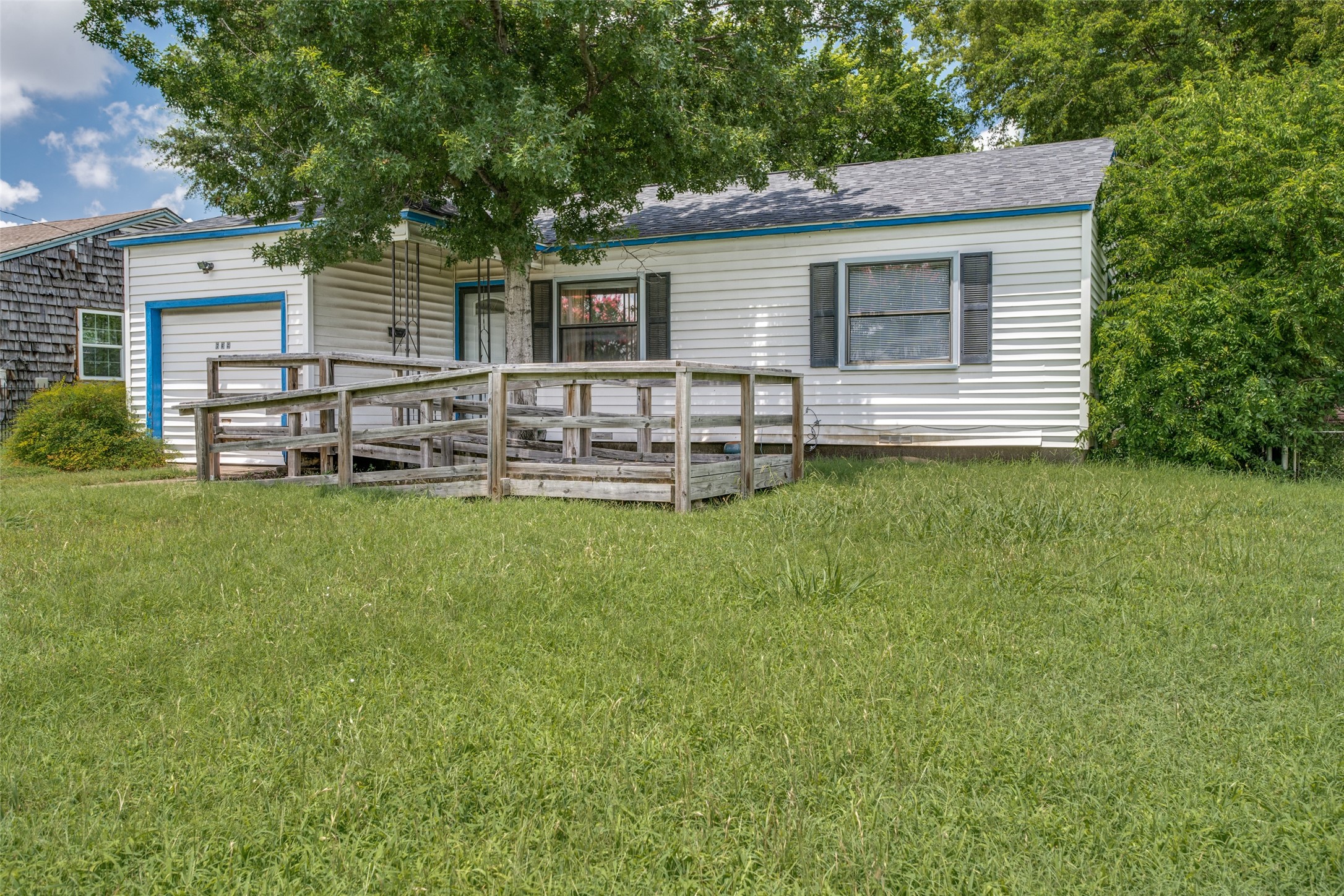639 Lacewood Drive Dallas TX 75224